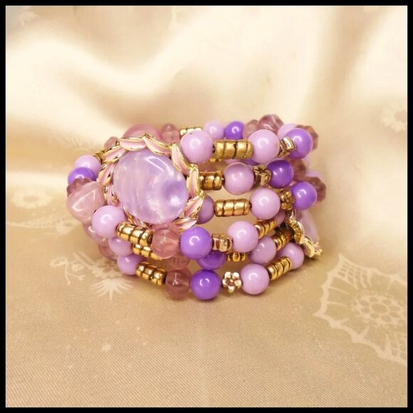 50s Style Wrap Bangle Bracelet Made with Vintage Retro Lavender Beaded Cuff - Picture 4 of 10